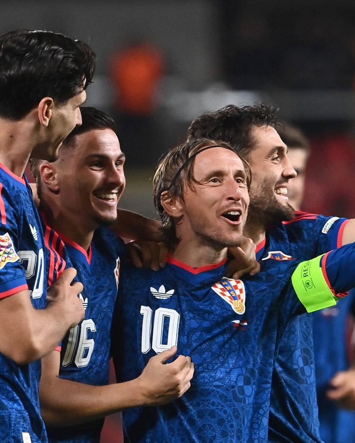 Modric ăn mừng tuyệt phẩm vào lưới CH Séc - Ảnh: UEFA
