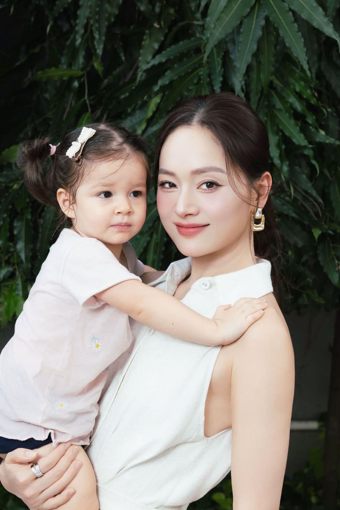 Diễn viên Lan Phương tiết lộ tiêu chí chọn bảo mẫu khắt khe. 