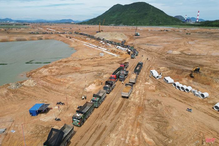 Đại công trường KKT Vũng Áng.