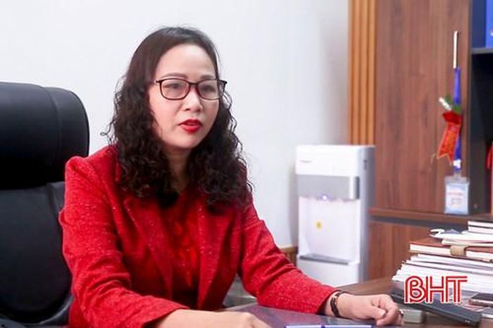 Tiến sĩ Đặng Thị Thúy Hằng - Hiệu trưởng Trường Cao đẳng Nguyễn Du.