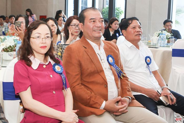 Tiến sĩ Phạm Thị Thanh Hà trong một sự kiện du lịch tại xã Tiên Điền gần đây.