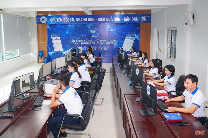Toàn cảnh nơi vận hành, theo dõi hệ thống i-HaTinh.