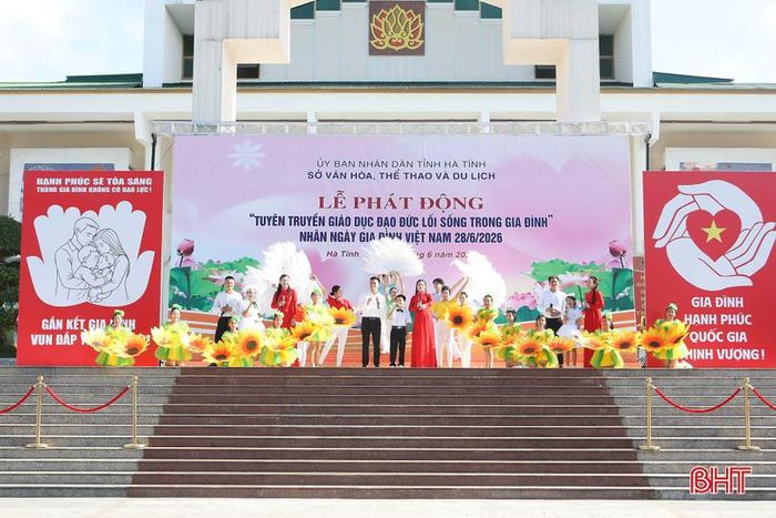 Các cấp, ngành từ tỉnh đến cơ sở đã đẩy mạnh tuyên truyền với nhiều hình thức, nội dung đa dạng, thu hút sự tham gia của đông đảo người dân.