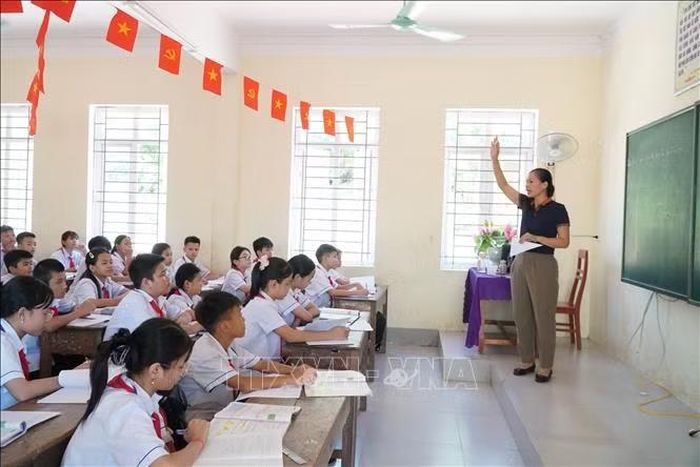 Giờ học tại trường THCS thị trấn 2, xã Vạn An (Nghệ An). Ảnh: Bích Huệ/TTXVN