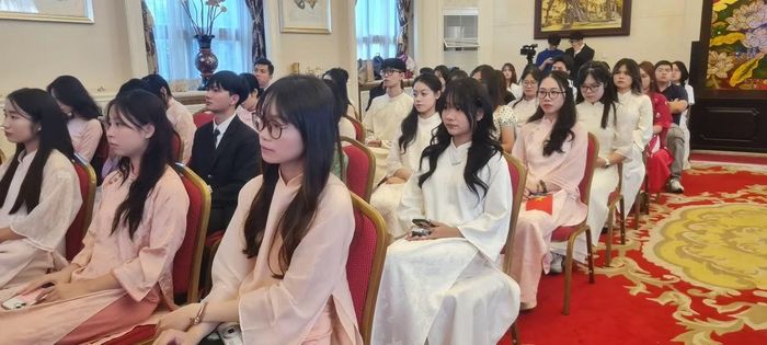 Các bạn tân sinh viên năm học 2026-2027 tại Bắc Kinh, Trung Quốc.