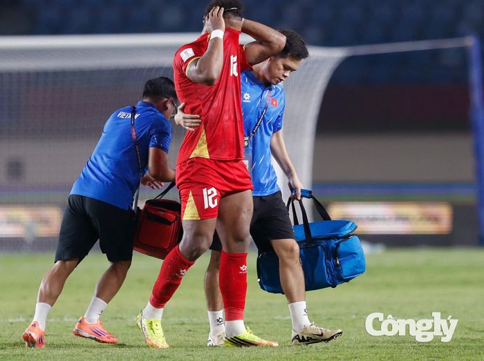Xuân Son chia tay FIFA ASEAN CUP 2026 do chấn thương. Ảnh: Phạm Đình.