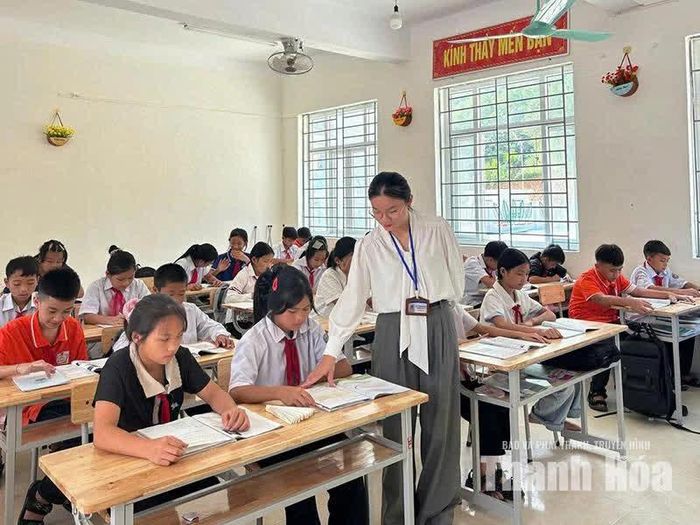 Giờ dạy của cô giáo Hà Thị Dung.