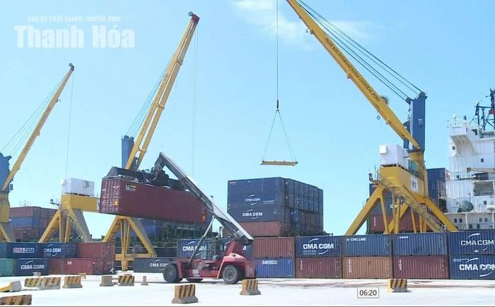 Mục tiêu đến năm 2030, lượng hàng hóa thông qua Cảng biển Thanh Hóa đạt 71,6 - 86,1 triệu tấn, trong đó hàng container từ 0,07 - 0,2 triệu TEU.