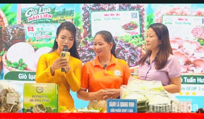 Phiên livestream giới thiệu 4 sản phẩm OCOP 3 sao và 1 sản phẩm tiềm năng của xã Hoa Lộc.