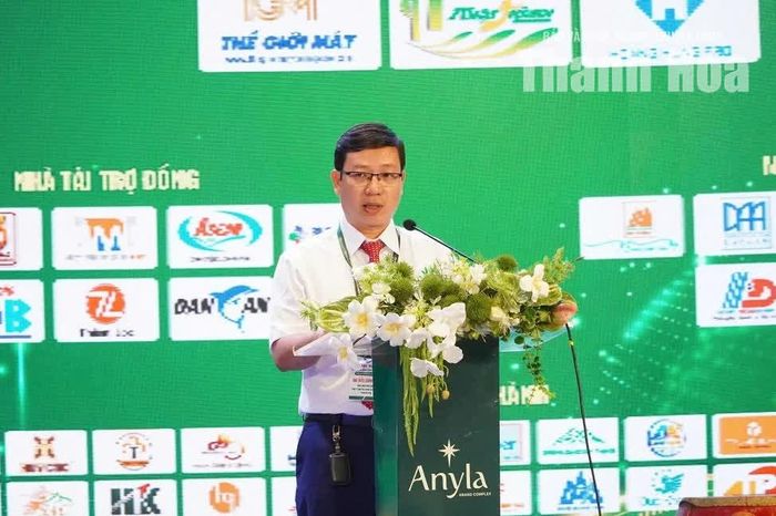 Đại biểu thảo luận, đóng góp ý kiến tại đại hội.