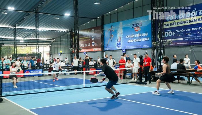 Các VĐV tranh tài tại Giải Pickleball doanh nghiệp, doanh nhân Thanh Hóa mở rộng lần thứ II, năm 2026.