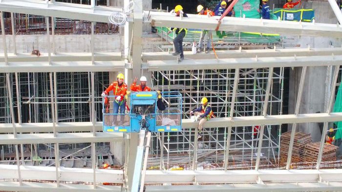 Sau khi đi vào hoạt động, sân vận động PVF có sức chứa 60.000 người, trở thành một trong những công trình thể thao quy mô lớn tại Việt Nam, chỉ sau sân vận động Vinfast - Trống Đồng tại Hà Nội.