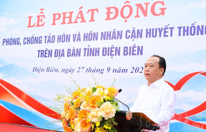 Đồng chí Nguyễn Minh Phú, Ủy viên Ban Chấp hành Đảng bộ tỉnh, Phó Chủ tịch UBND tỉnh phát biểu tại buổi lễ.