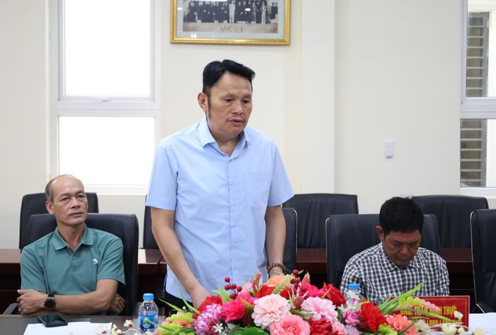 Lãnh đạo Liên đoàn Bóng đá tỉnh đề xuất ý kiến trong chương trình làm việc