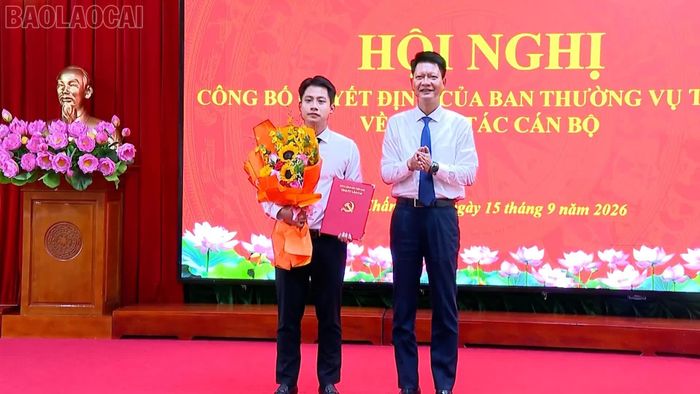 Luân chuyển cán bộ về cơ sở là quá trình “thử lửa” giúp cán bộ trẻ trưởng thành.