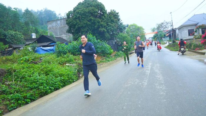 Giải chạy góp phần đẩy mạnh phong trào thể dục thể thao, quảng bá cảnh quan, con người cùng đất biên cương Bản Lầu. (Ảnh: UBND xã Bản Lầu)