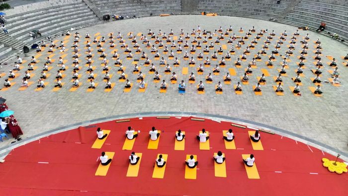 Lào Cai phối hợp với Đại sứ quán Ấn Độ tại Việt Nam tổ chức Ngày Quốc tế Yoga trong suốt nhiều năm qua.