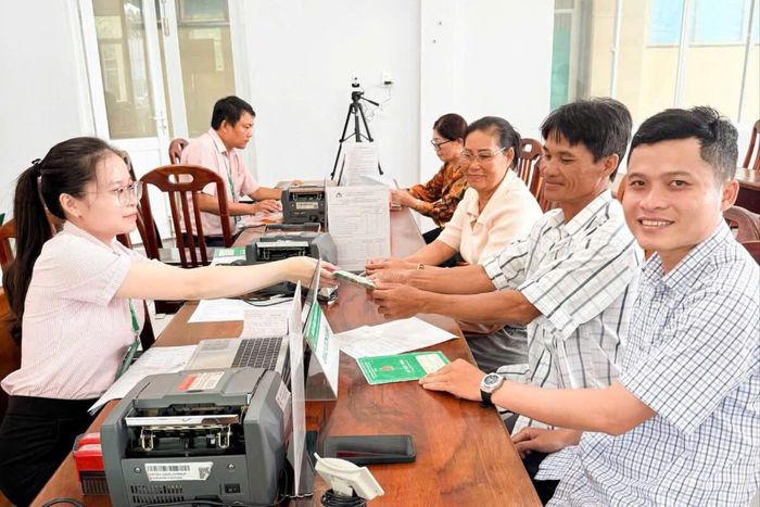 Tín dụng chính sách đang được đưa vào những nhu cầu thiết thực tại Sơn Mỹ, từ nước sạch, học tập đến tạo việc làm và phát triển sản xuất