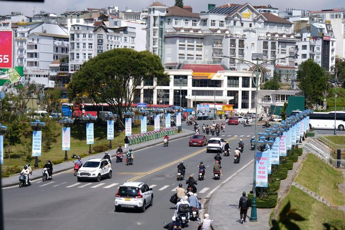 Thời tiết ngày 27/9 khá thuận lợi cho các hoạt động vui chơi