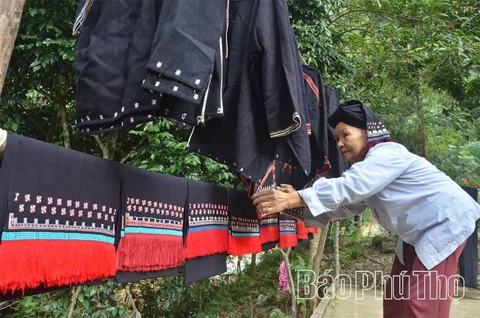 Nhiều hộ gia đình ở thôn Sưng Bai, xã Cao Sơn đầu tư cơ sở vật chất phát triển du lịch cộng đồng.