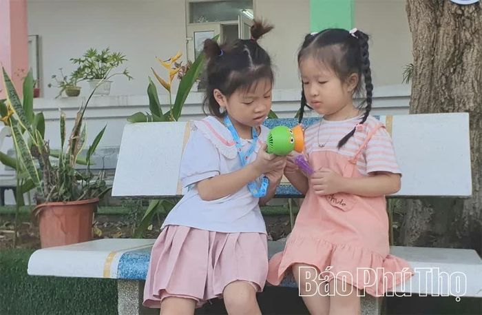 Cùng bạn bè viết nên ký ức.