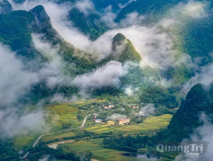 Hùng vỹ địa hình karst 