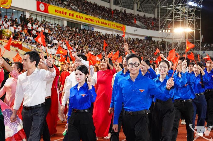 Các khối tham gia diễu hành.