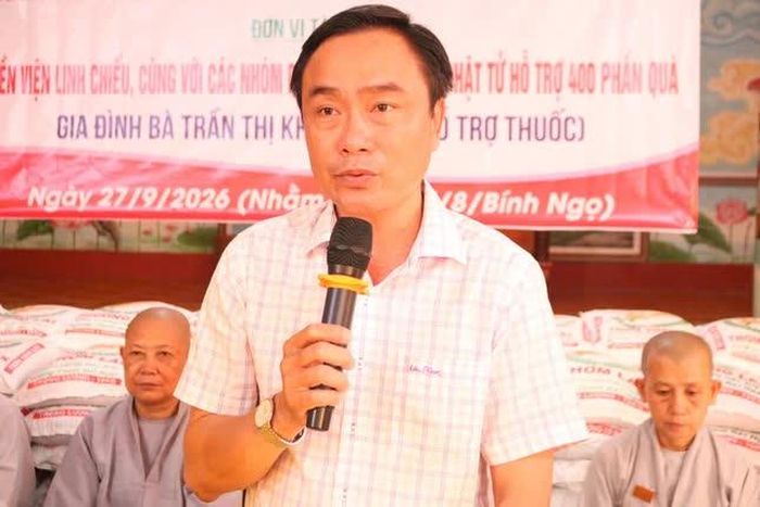 Đại diện chính quyền địa phương phát biểu