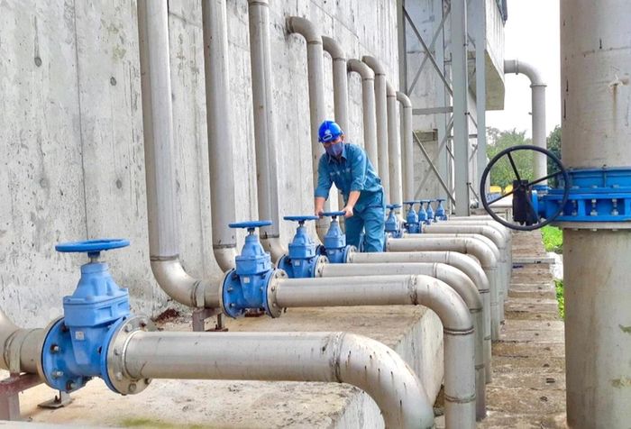 Theo quan điểm của dự thảo Luật Cấp thoát nước, an ninh nguồn nước cần được nhìn nhận từ khả năng duy trì, khôi phục dịch vụ và quản lý ngay từ khi xảy ra sự cố. (Ảnh minh họa)