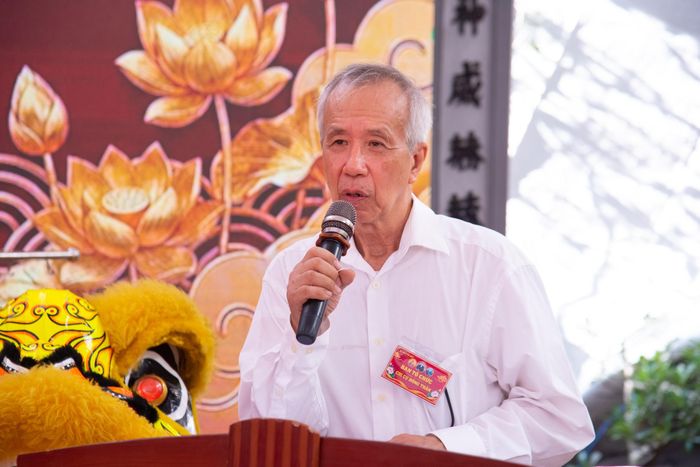 Ông Nguyễn Quý Sản - Đại diện cho dòng họ Nguyễn Quý phát biểu.