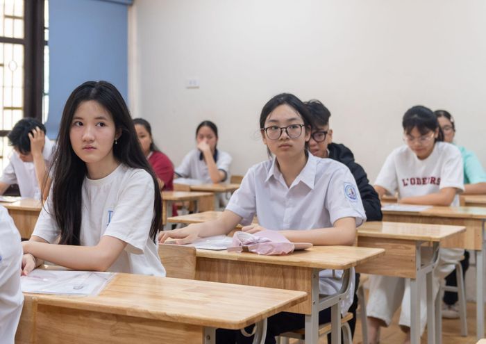 Thí sinh trong kỳ thi vào 10. Ảnh: Mạnh Hưng