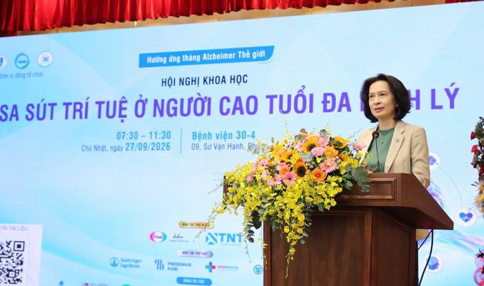 PGS.TS Nguyễn Thị Liên Hương, Thứ trưởng Bộ Y tế phát biểu chỉ đạo tại hội nghị.