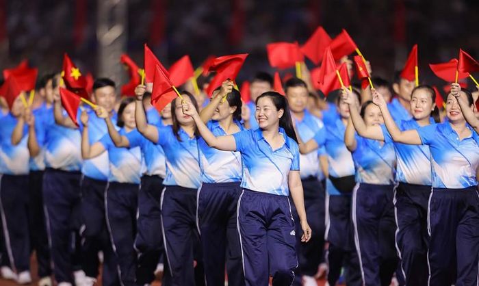 Các khối diễu hành trong ngày hội lớn.