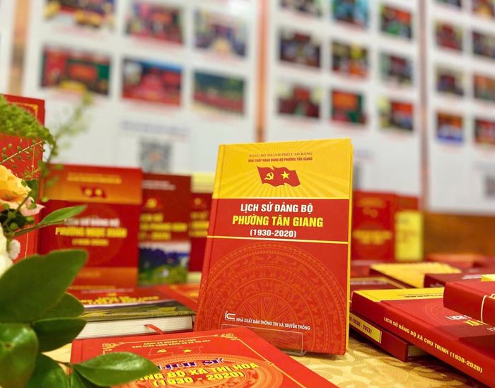 Lịch sử của đơn vị mới cần được xây dựng trên cơ sở tiếp nối và tích hợp có hệ thống các quá trình lịch sử của những tổ chức đảng tiền thân, đồng thời làm rõ quá trình hình thành và phát triển của tổ chức đảng trong đơn vị mới.