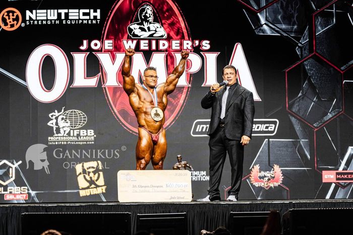 Nick Walker nhận danh hiệu Mr. Olympia 2026 cùng khoản thưởng 600.000 USD