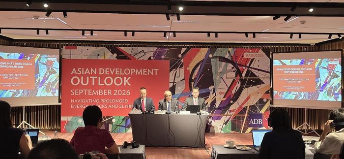 ADB nâng dự báo tăng trưởng kinh tế Việt Nam năm 2026 lên 7,8%. Ảnh: Phương Linh
