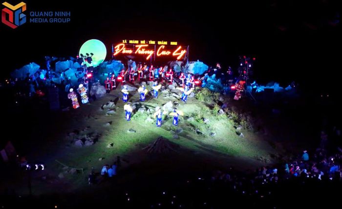 Ở Quảng Ninh, Chủ nhật 27/9 là ngày thứ hai và cũng là ngày cuối của chương trình “Đêm trăng Cao Ly” năm 2026 tại xã Hoành Mô. Ảnh: Báo Quảng Ninh