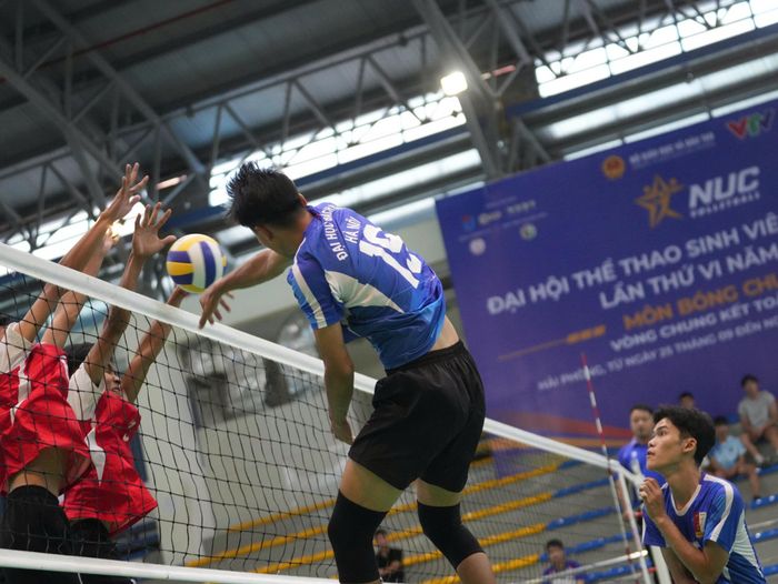 Vòng chung kết quy tụ 16 đội bóng nam, nữ xuất sắc vượt qua gần một tháng thi đấu vòng loại trên cả nước.