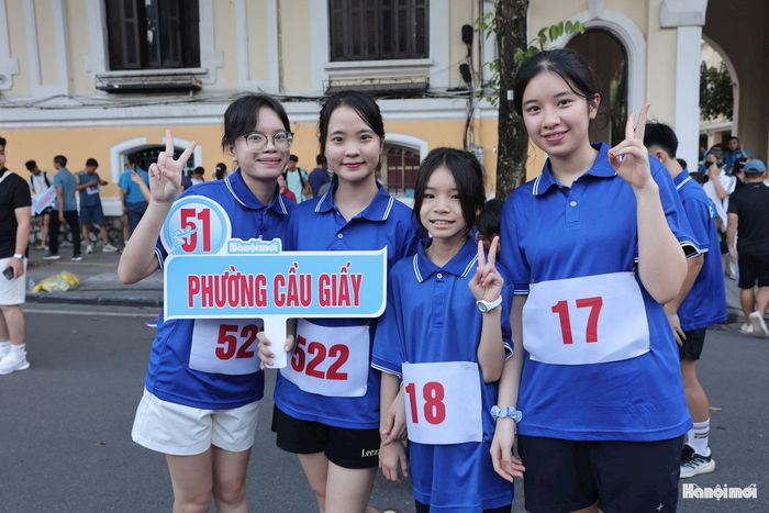 Các vận động viên phường Cầu Giấy tự tin trước giờ thi đấu.