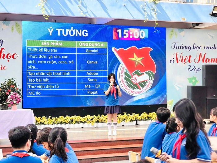 Học sinh Trường Tiểu học và THCS Chương Dương ứng dụng trí tuệ nhân tạo trong học tập. Ảnh: CTV