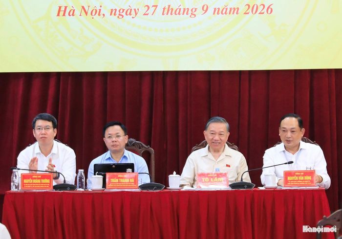 Tổng Bí thư, Chủ tịch nước Tô Lâm và các đại biểu Quốc hội Đơn vị bầu cử số 1 chủ trì hội nghị.