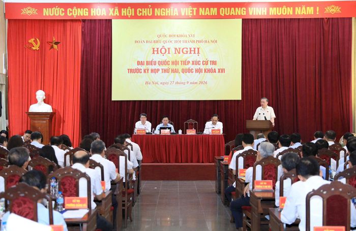 Quang cảnh hội nghị tiếp xúc cử tri. Ảnh: Quang Thái
