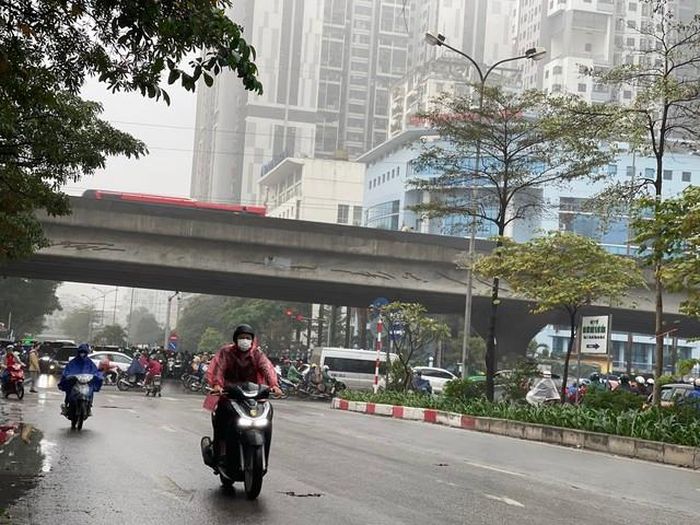 Theo dự báo thời tiết, đầu tháng 10 không khí lạnh tràn về miền Bắc thời tiết nhiều nơi có mưa. Ảnh: T.H