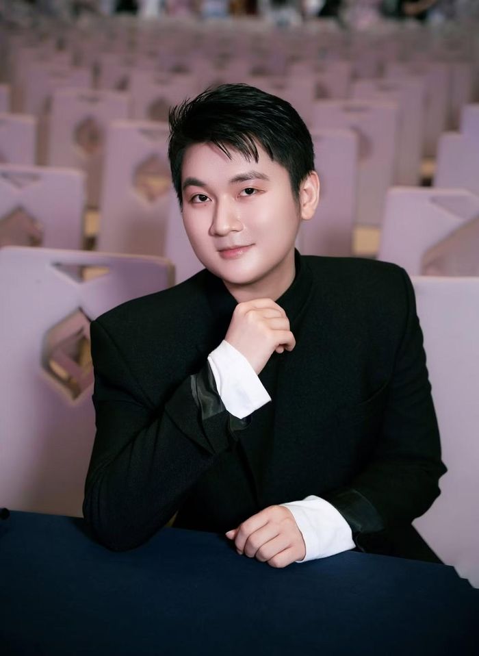 Anh cũng trải qua thời kỳ mặc cảm vì mụn.