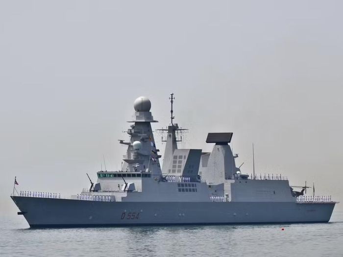 Nếu tin vào các thông số kỹ thuật do Fincantieri cung cấp, khu trục hạm DDX sẽ có lượng giãn nước lớn hơn so với các tàu tuần dương tên lửa Atlant thuộc Dự án 1164 của Hải quân Nga, trong đó có tàu Moskva đã bị Lực lượng vũ trang Ukraine đánh chìm năm 2022.