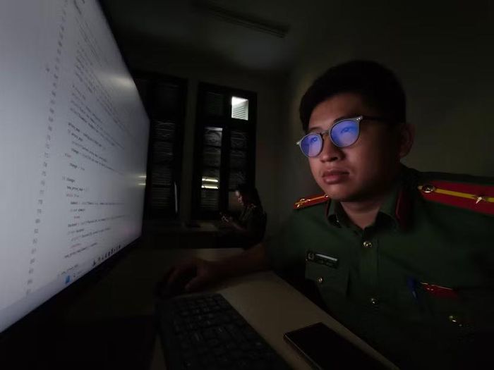 Bảo đảm an toàn cho các hệ thống dữ liệu trọng yếu là điều kiện tiên quyết để dòng chảy kinh tế số vận hành thông suốt.
