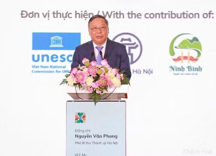Phó Bí thư Thành uỷ Nguyễn Văn Phong phát biểu chào mừng Hội nghị