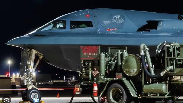 Tổng thời gian mà chiếc Spirit of America và các kíp phi công trải qua trong toàn bộ hành trình lên tới hơn 73 giờ, dù thời gian một phi vụ chiến đấu của chính máy bay ở chặng đầu được ghi nhận là 44,3 giờ.