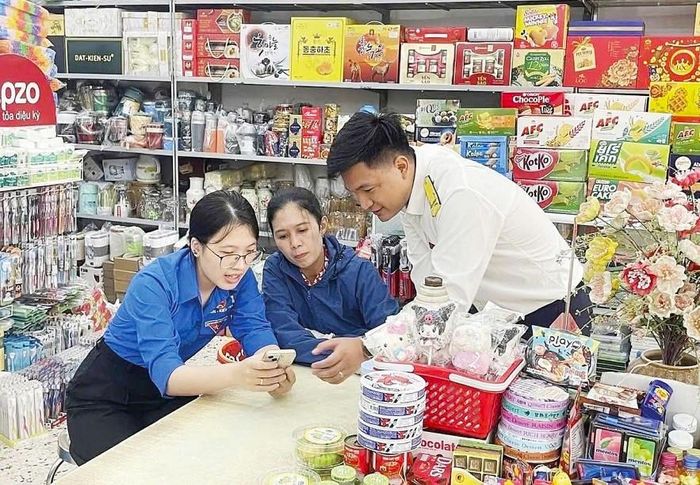 Việc giảm thuế giúp hộ kinh doanh và doanh nghiệp giữ lại nguồn lợi nhuận để tái đầu tư, mở rộng sản xuất. ẢNH: N.H.