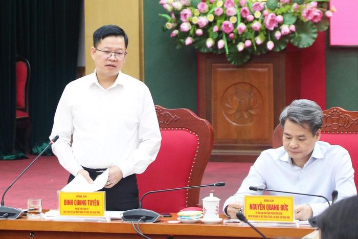 Ông Đinh Quang Tuyên - Phó Bí thư Tỉnh ủy, Chủ tịch Ủy ban MTTQ Việt Nam tỉnh Thái Nguyên phát biểu tại buổi làm việc.